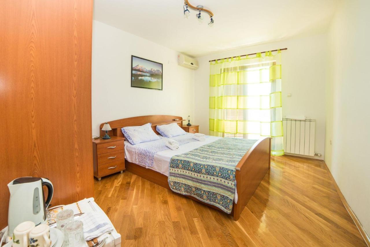 Rooms Glavan 63 โรวีน ภายนอก รูปภาพ