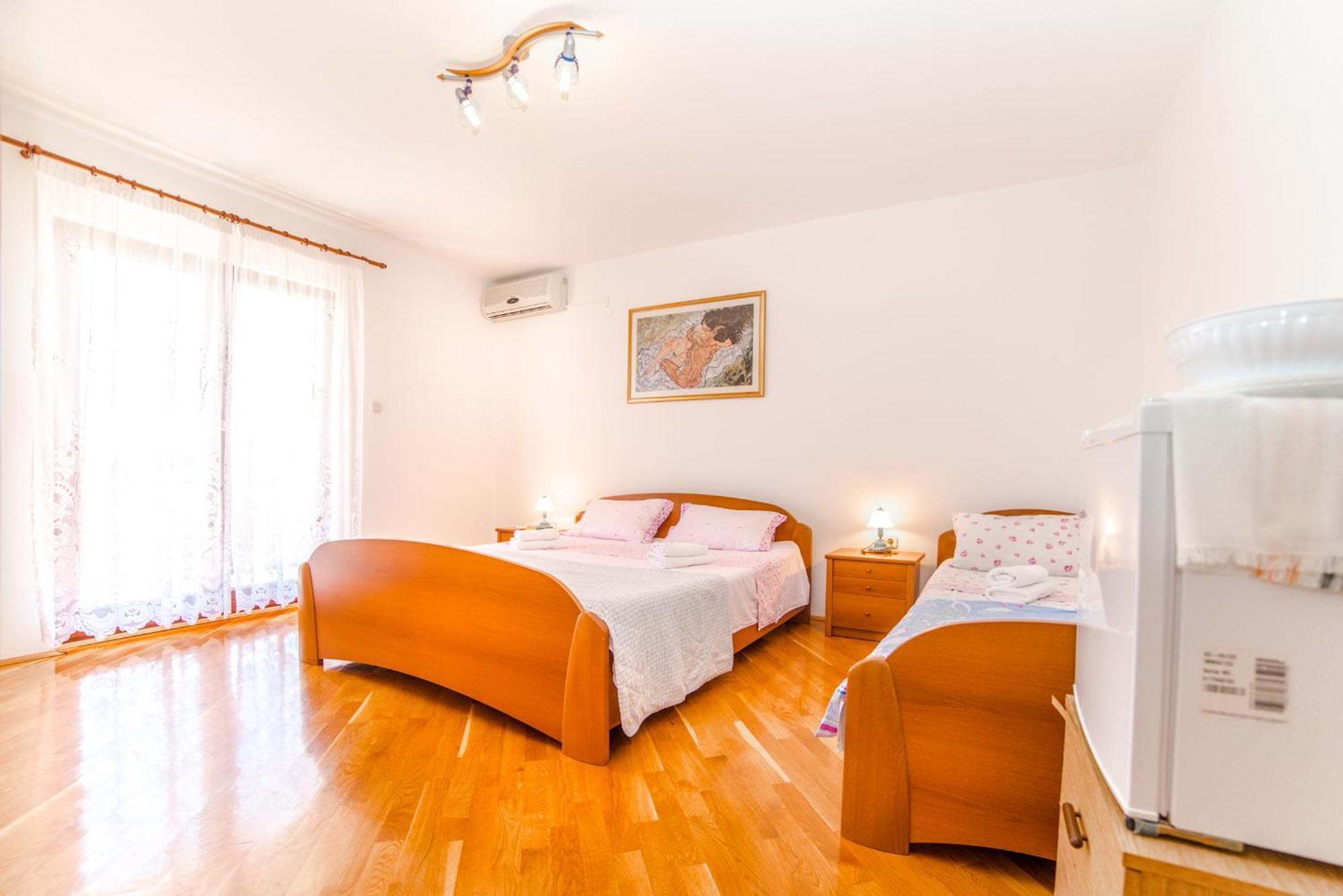 Rooms Glavan 63 โรวีน ภายนอก รูปภาพ